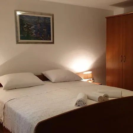 Apartment Biserka Pitve